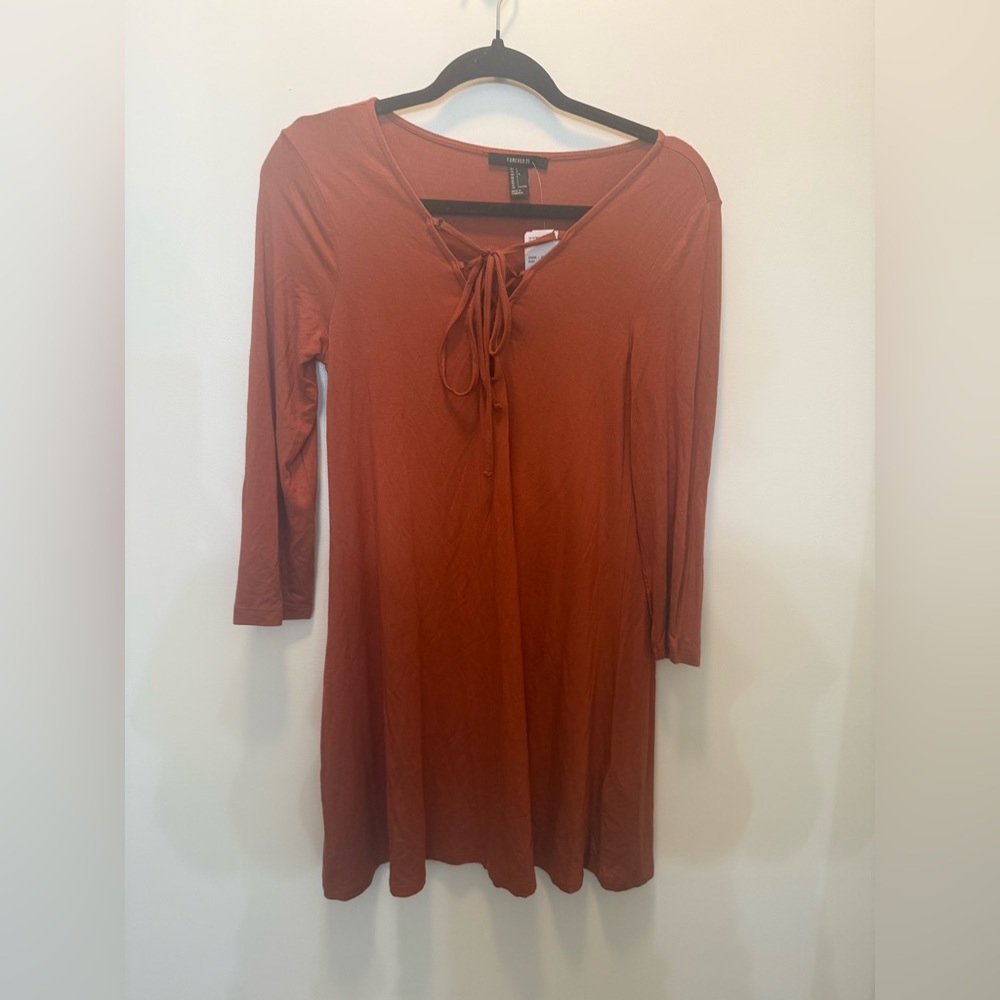 NWT Forever 21 Long‎ Sleeved Mini Dress With a V-Neck and Tie - Size L